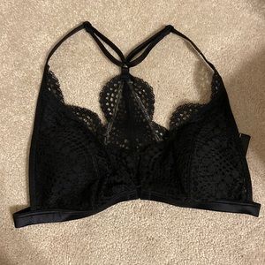 BRALETTE